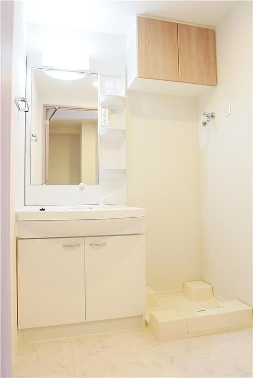 洗面設備　同建物別号室の写真です。