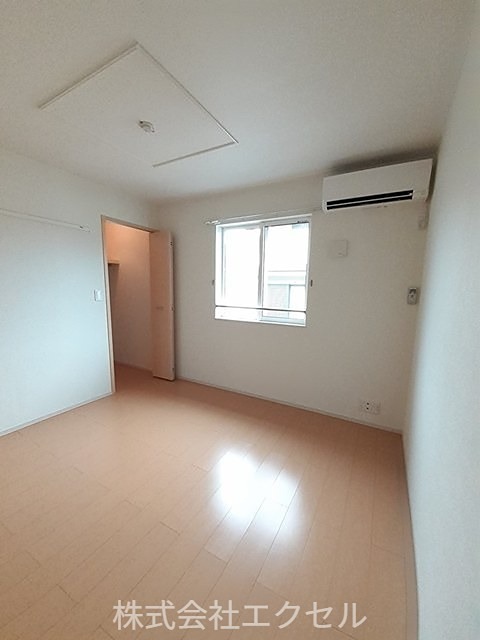その他部屋・スペース　フローリングの室内です。