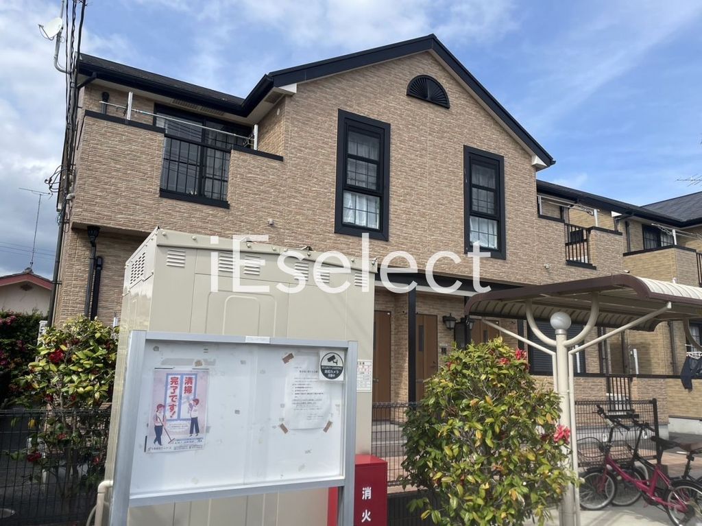 建物外観　閑静な住宅街に立地