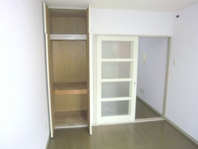 収納　★内装・設備★