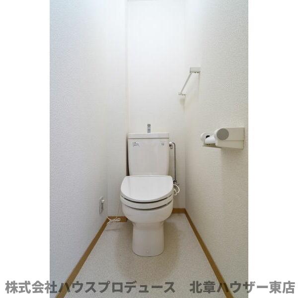 トイレ　落ち着いたトイレです