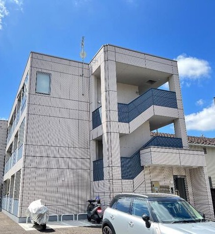 相鉄本線 二俣川駅 徒歩7分 築6年