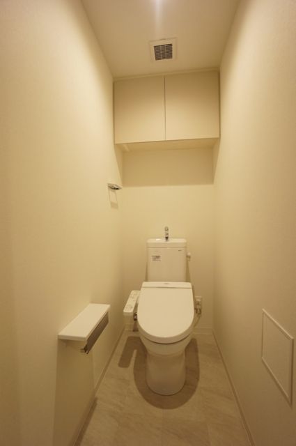 上越新幹線 新潟駅 徒歩10分 18階建 築9年のトイレ写真
