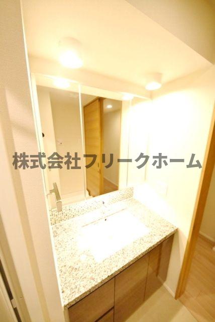 ＪＲ中央線 三鷹駅 徒歩1分 28階建 築8年の内装写真
