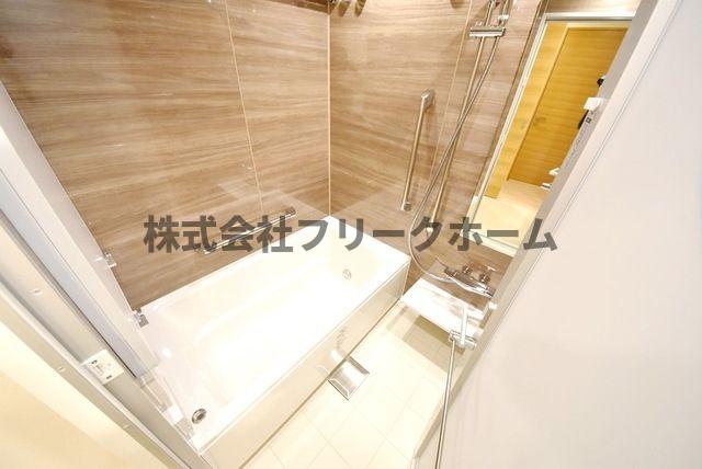 ＪＲ中央線 三鷹駅 徒歩1分 28階建 築8年の風呂写真