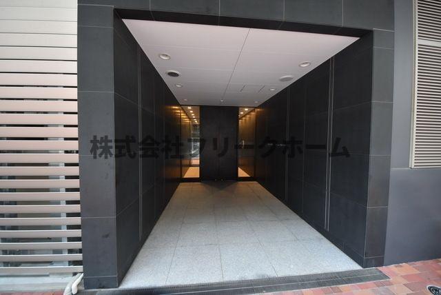 ＪＲ中央線 三鷹駅 徒歩1分 28階建 築8年の外観写真