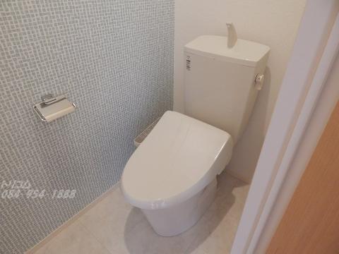 トイレ　シャワー付トイレ