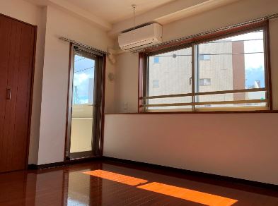 居室・リビング　※同物件、別部屋になります。