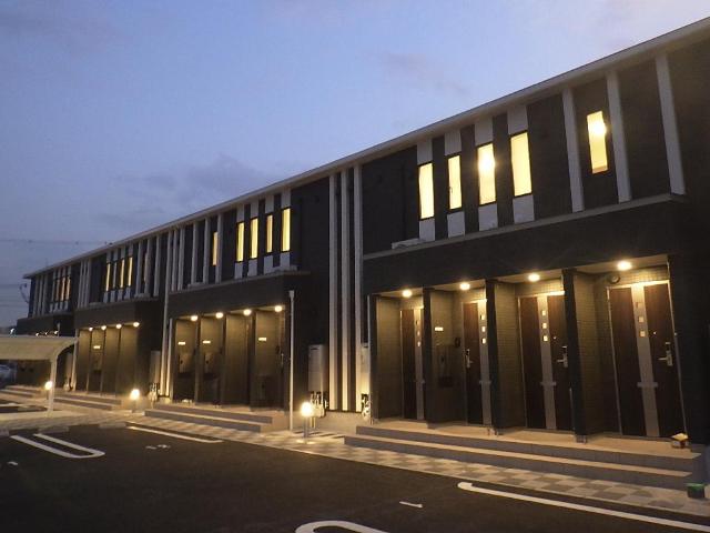 建物外観　外観写真（昼）