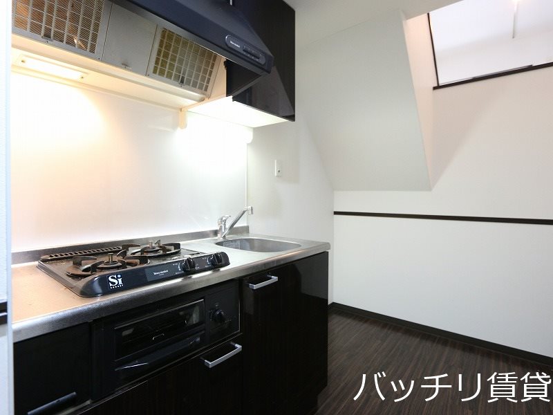 キッチン　画像は別号室の為、現状優先となります。