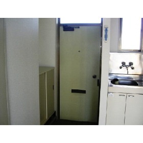 コスモウィン A棟の玄関写真