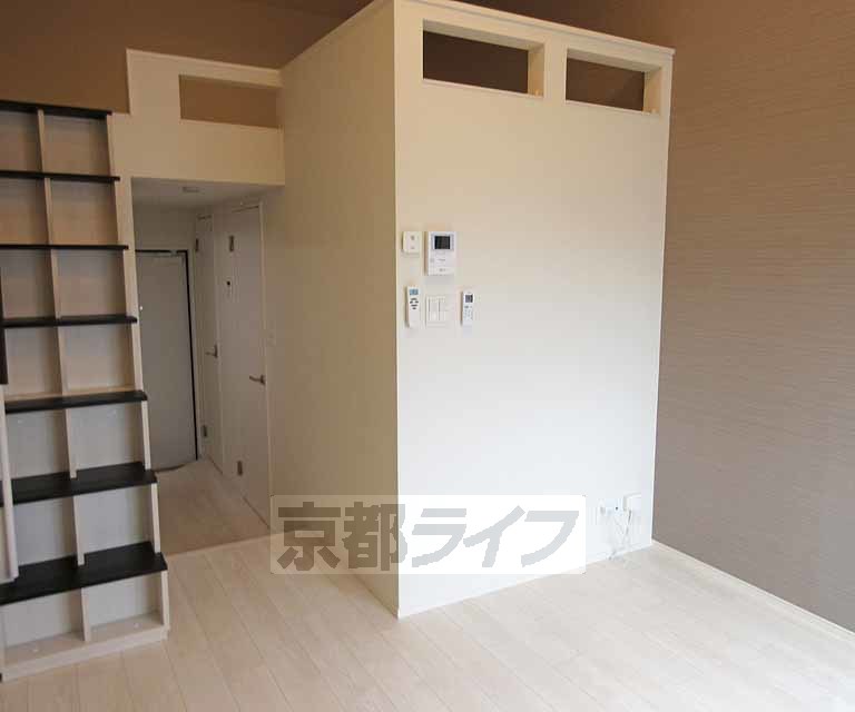 ハーモニーテラス京都石田IIの居間写真