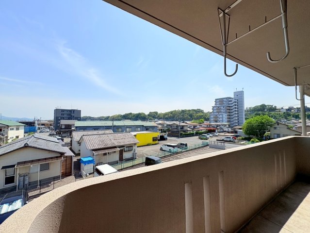 眺望　※反転タイプ・階数違いの写真です。