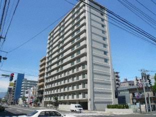 札幌市北区北十八条西のマンションの建物外観