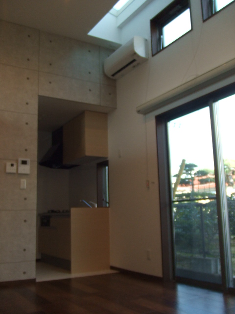 居室・リビング　写真は、別の部屋で同タイプになります。