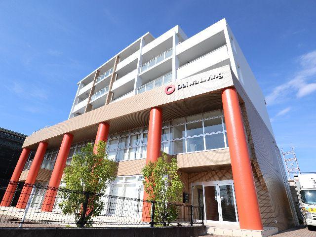 建物外観　駅近マンションで生活便利