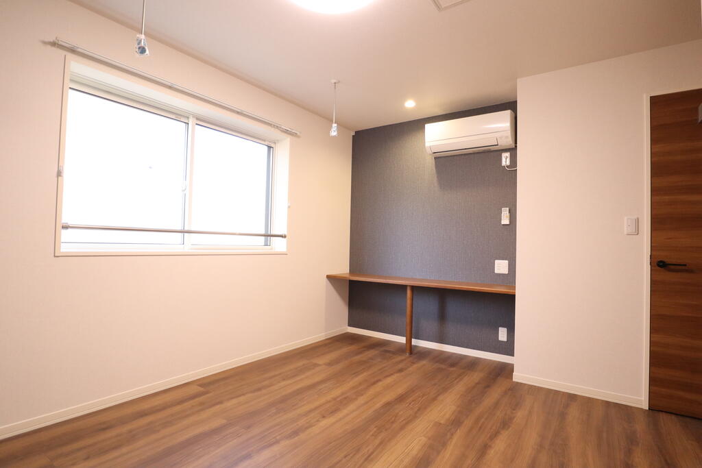 その他部屋・スペース　洋室8.0帖のお部屋です。デスクワークスペース完備しています