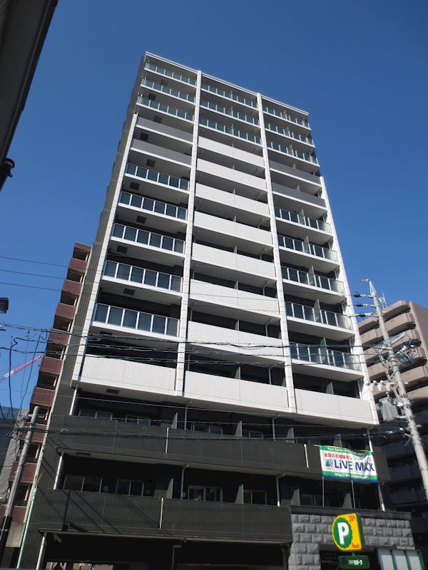 名古屋市中村区則武のマンションの建物外観
