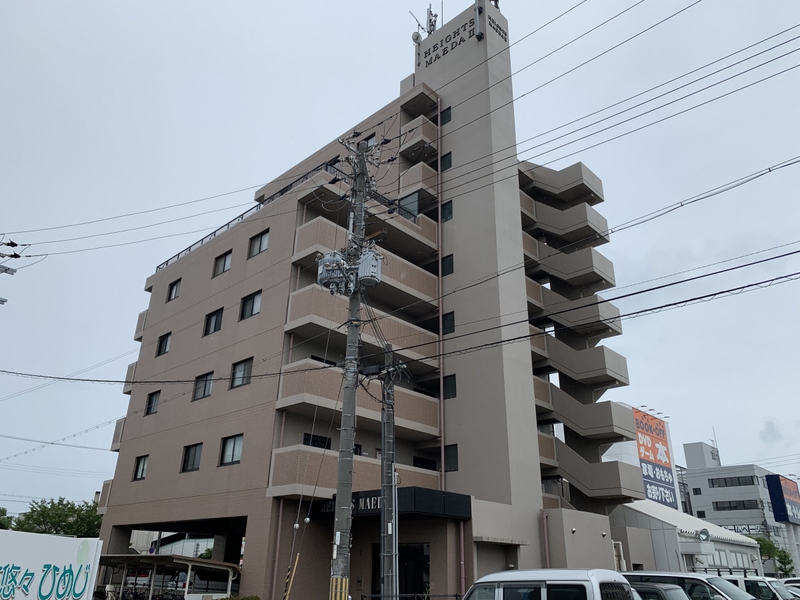 姫路市飾磨区三宅のマンションの建物外観