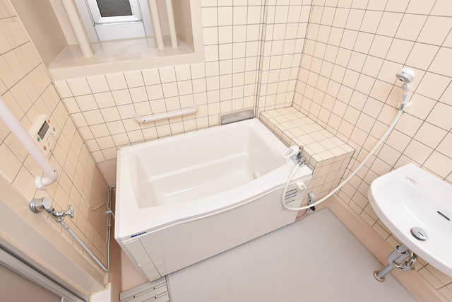 バス・シャワールーム　浴室