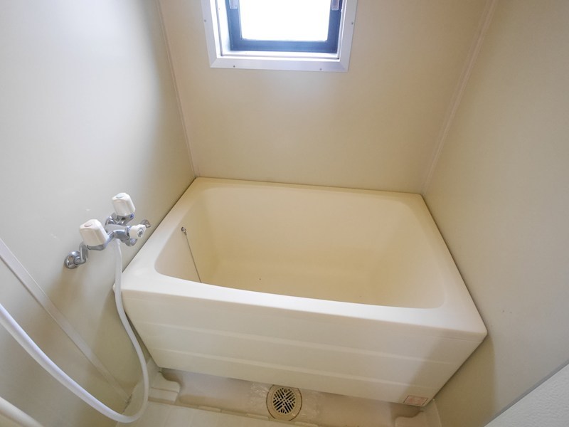 バス・シャワールーム　※別部屋写真