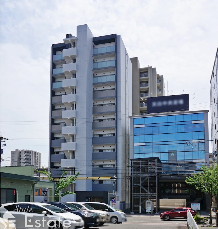 名古屋市天白区植田南のマンションの建物外観