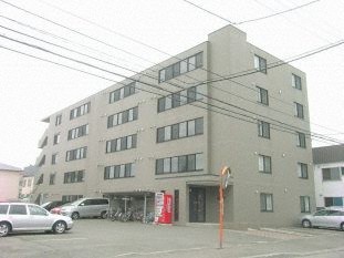 札幌市豊平区美園五条のマンションの建物外観