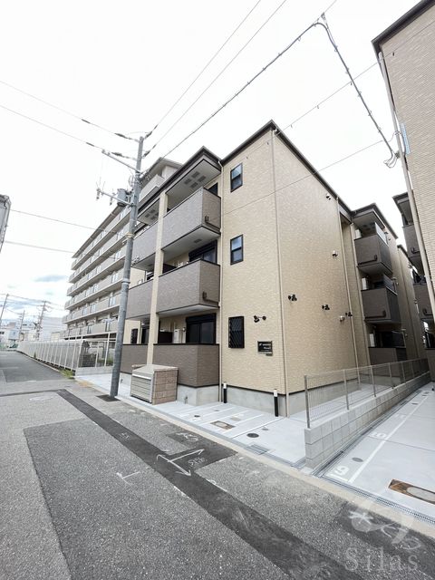 【H-maison平野IIIの建物外観】