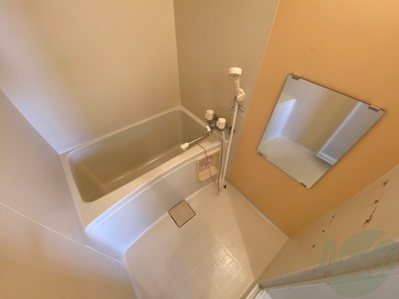 バス・シャワールーム　疲れを癒すには湯船でゆっくりするのが良いですよ。