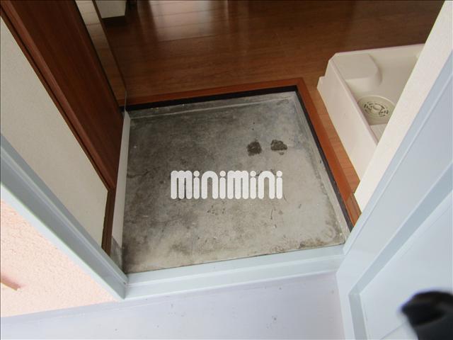 玄関　広い玄関で来客者様が来ても安心です