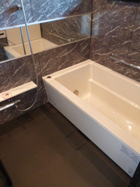 バス・シャワールーム　風呂