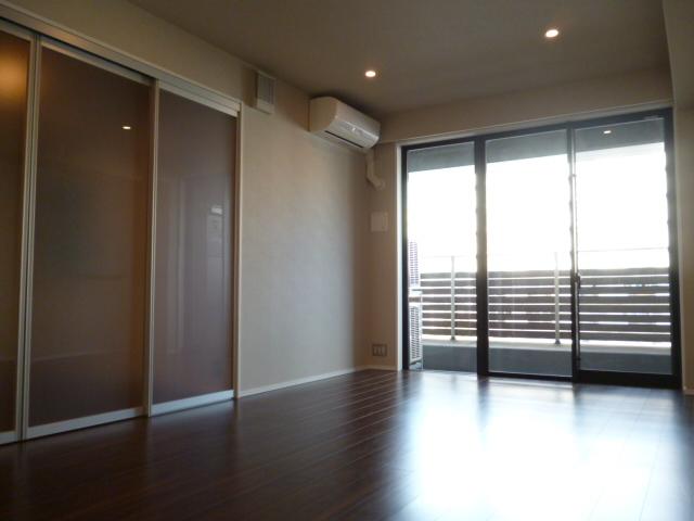 居室・リビング　居間