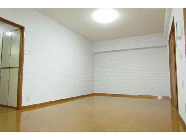 居室・リビング　※室内照明は残置物になります