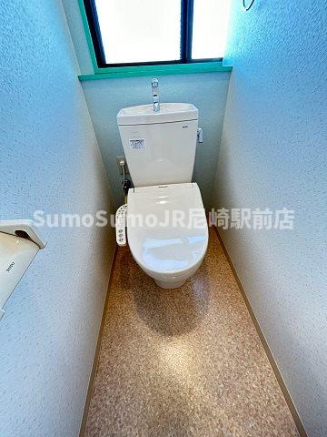 トイレ　清潔感のあるトイレです