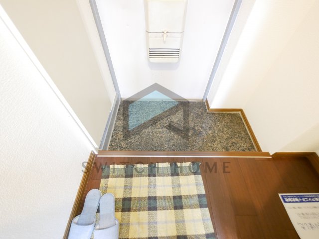 玄関　落ち着いた玄関です