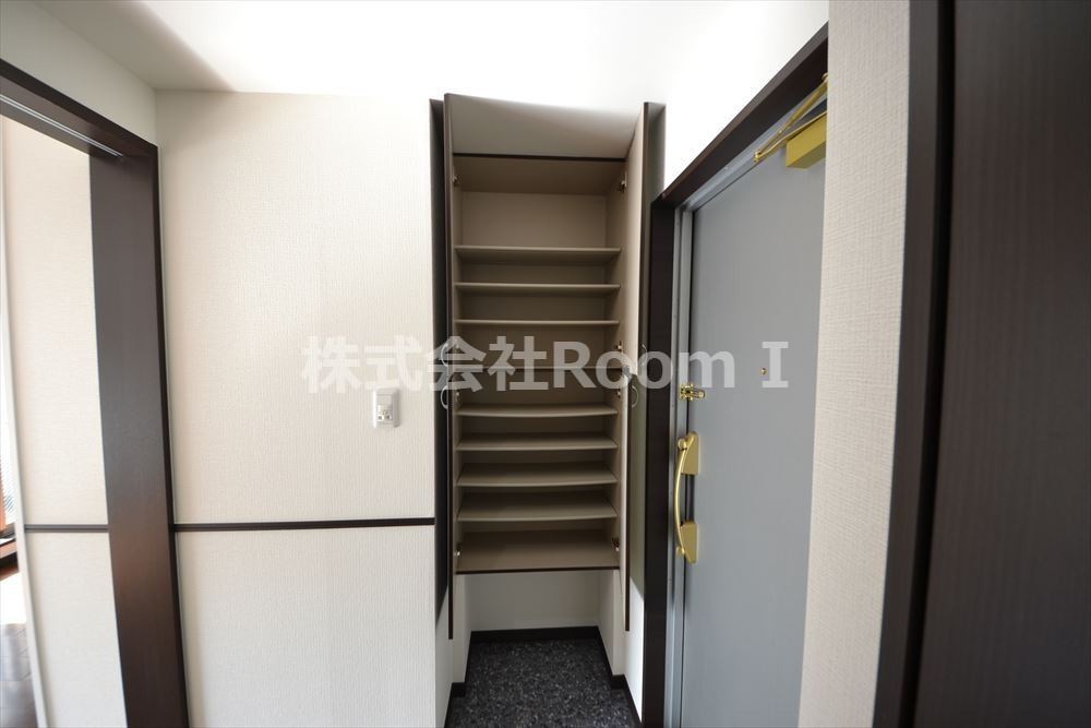 玄関　明るい玄関です