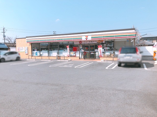 コンビニ　セブンイレブン徳島国府町府中店（コンビニ）まで569m