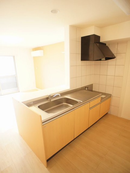 キッチン　会話をしながらお料理できる人気の対面キッチンです♪。