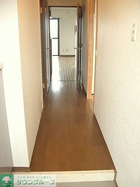 玄関　お問合せはタウンハウジングまで！※現地待合わせ相談可能