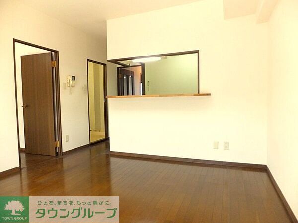 居室・リビング　お問合せはタウンハウジングまで！※現地待合わせ相談可能