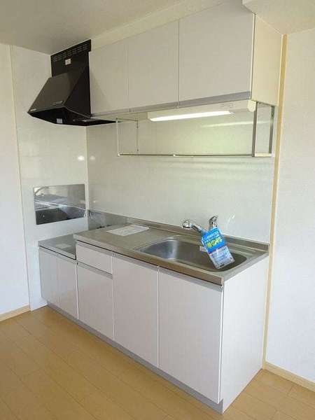 キッチン　同じ建物の別のお部屋