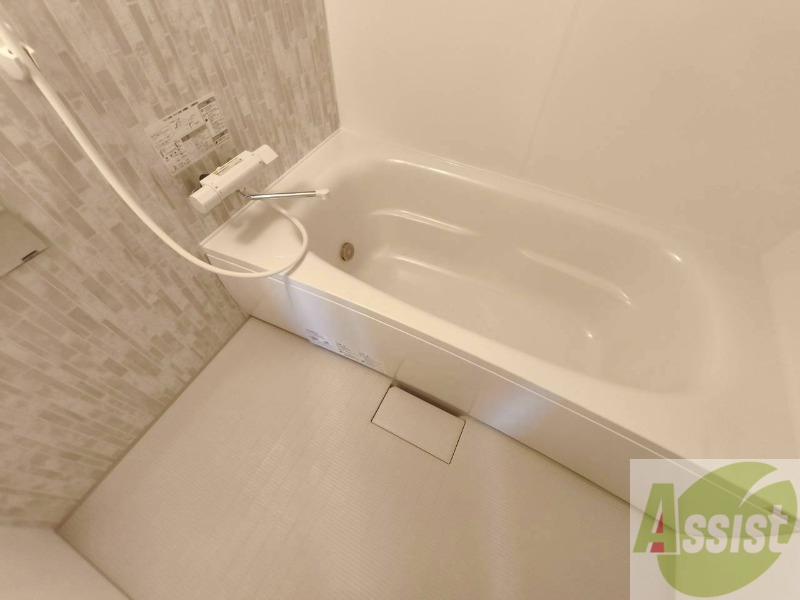 バス・シャワールーム　お風呂になります。一日の疲れを癒してくださいね。