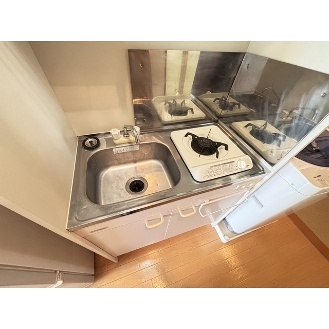 キッチン　キッチン（同仕様タイプ・現況優先）