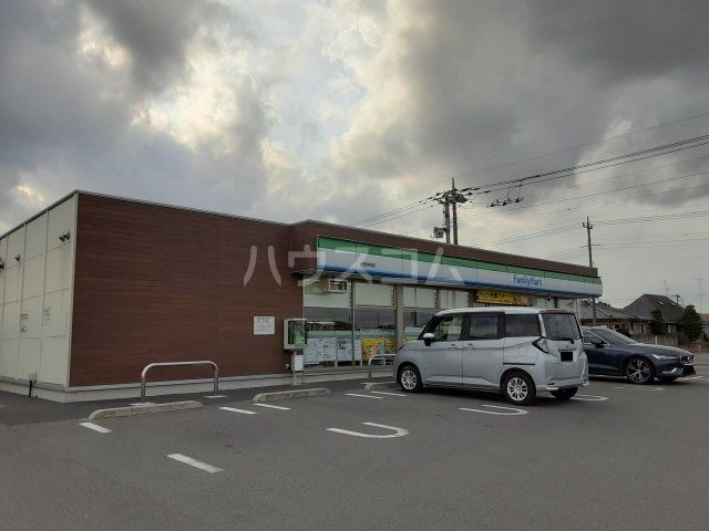 コンビニ　ファミリーマート 行田持田店（コンビニ）まで1856m