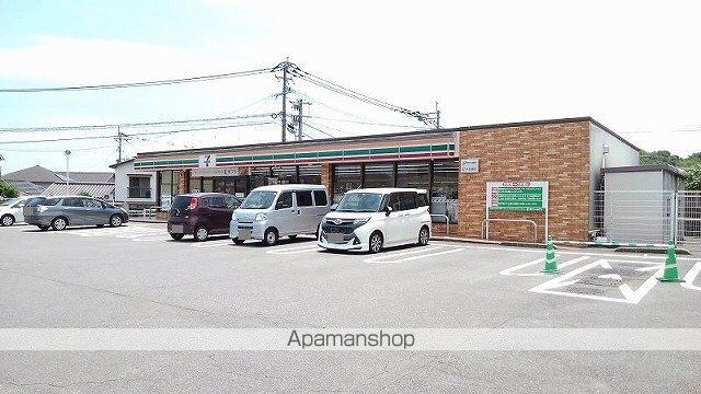 コンビニ　セブンイレブン（コンビニ）まで450m