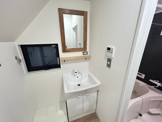 洗面設備　※別部屋の写真です