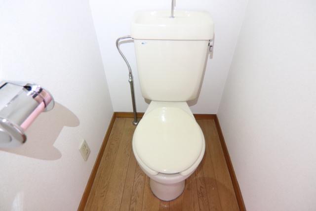 トイレ　※別号室の参考写真です※