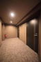 その他共有部分　絨毯張りの共用廊下