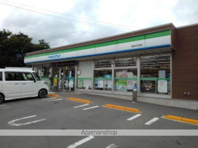 コンビニ　ファミリーマート須坂村石町店（コンビニ）まで300m