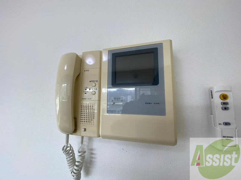 セキュリティ　インターホンは通話ができるので急な訪問があっても安心です。